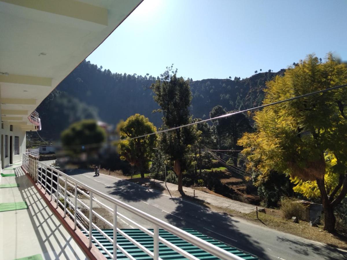Hotel Vikram Palace Barkot Екстер'єр фото